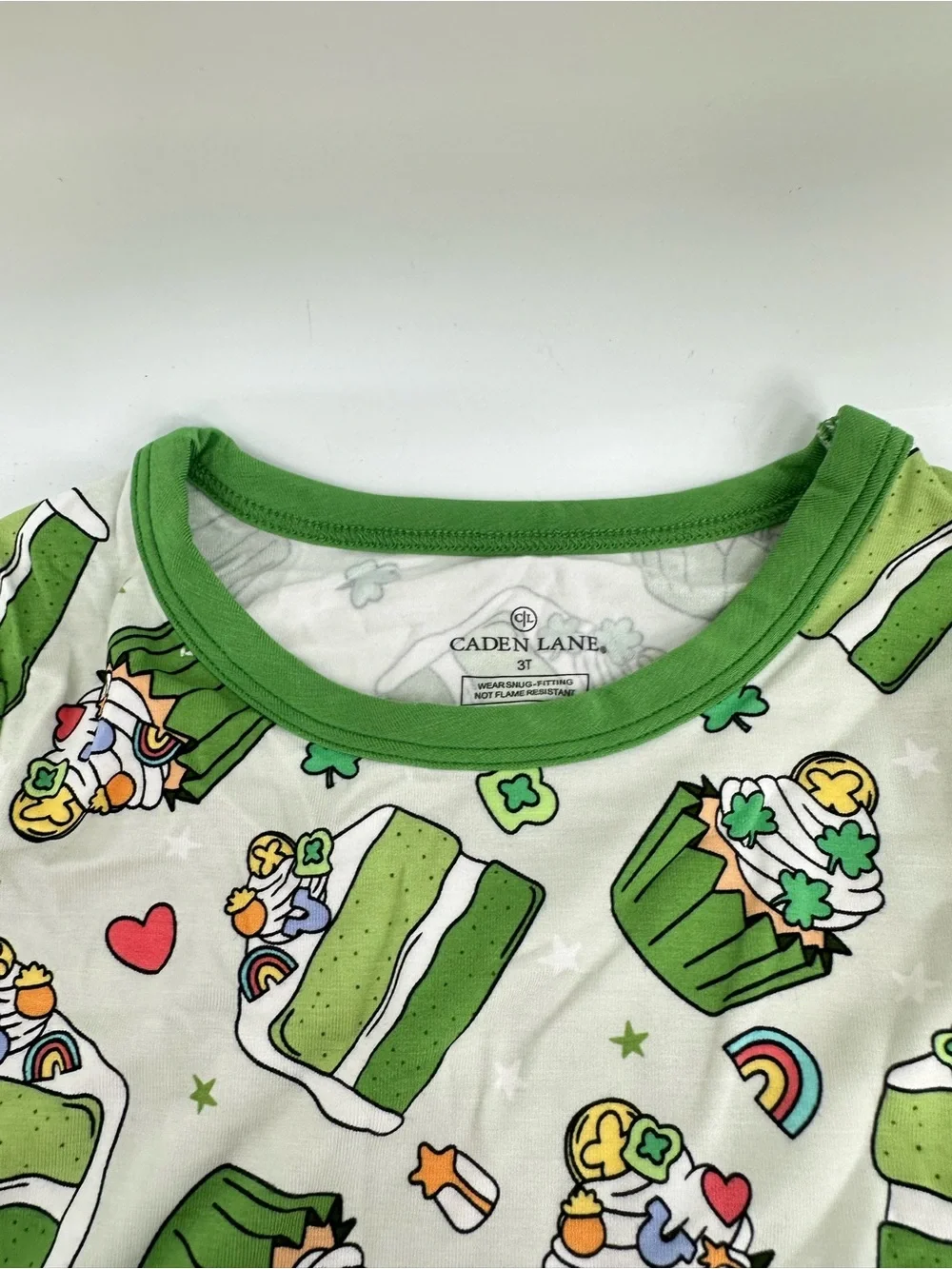 Caden Lane NWT Shamrock Sweets Print Dessert Green Pajama Set Size 3T